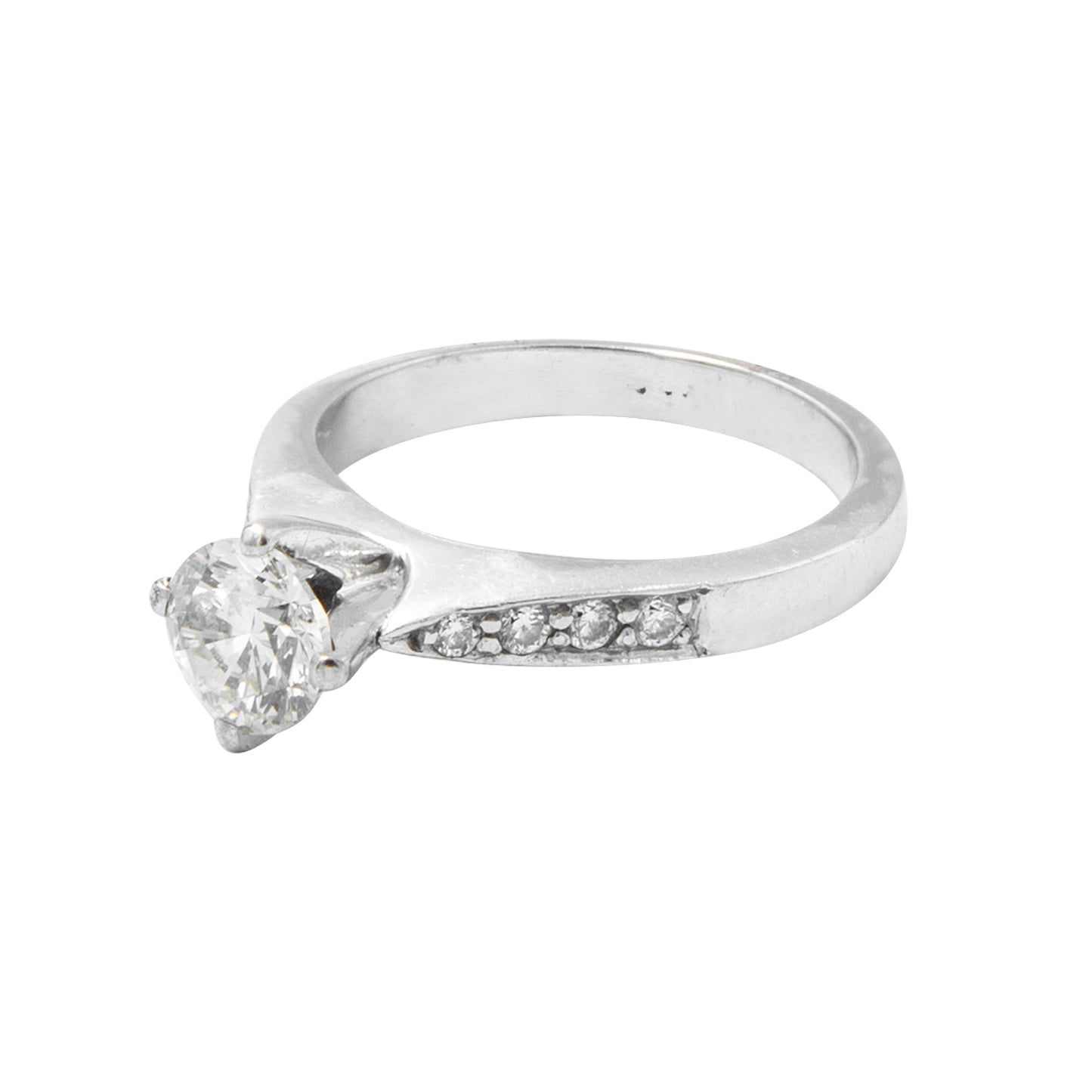 Anillo solitario con diamantes