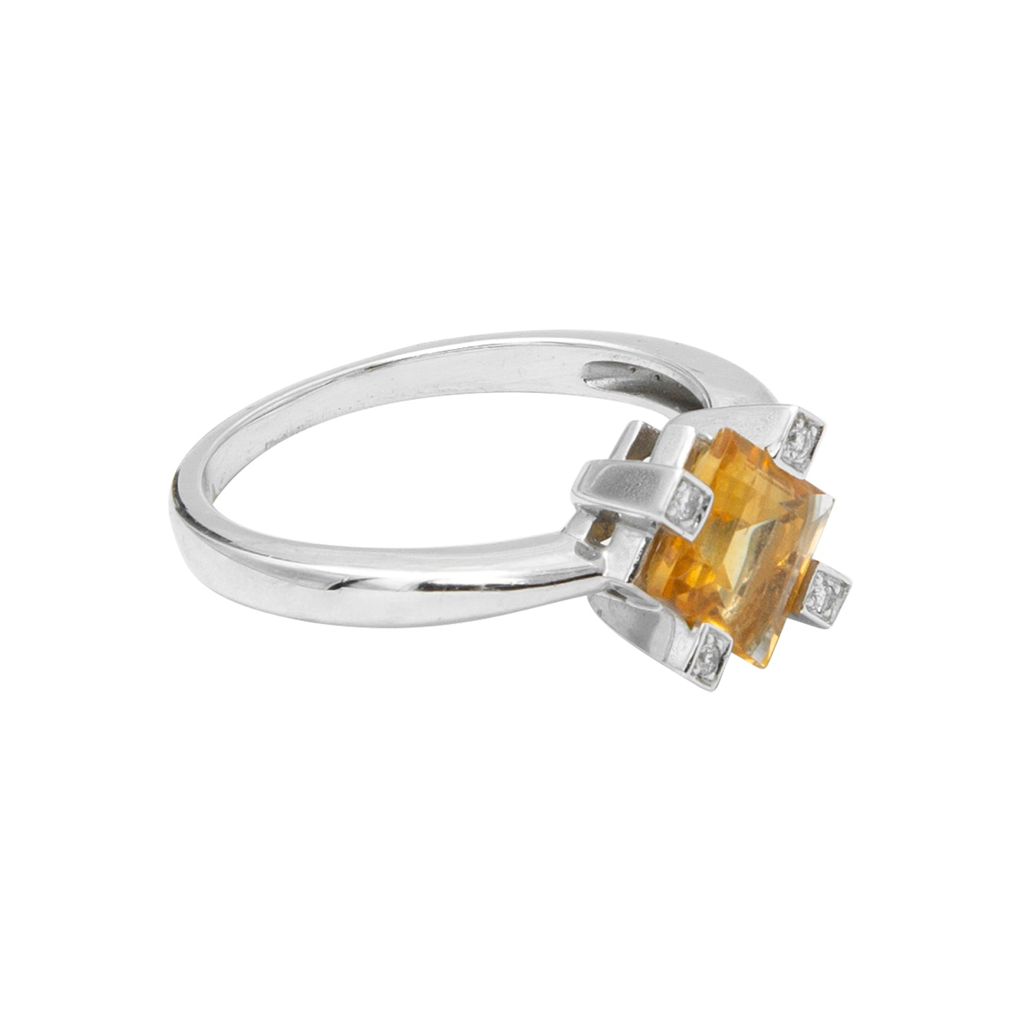 VENDIDO Anillo Diseño Especial en Oro 18k