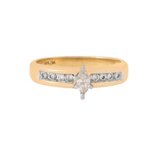 Anillo Solitario Marquise .20 CT