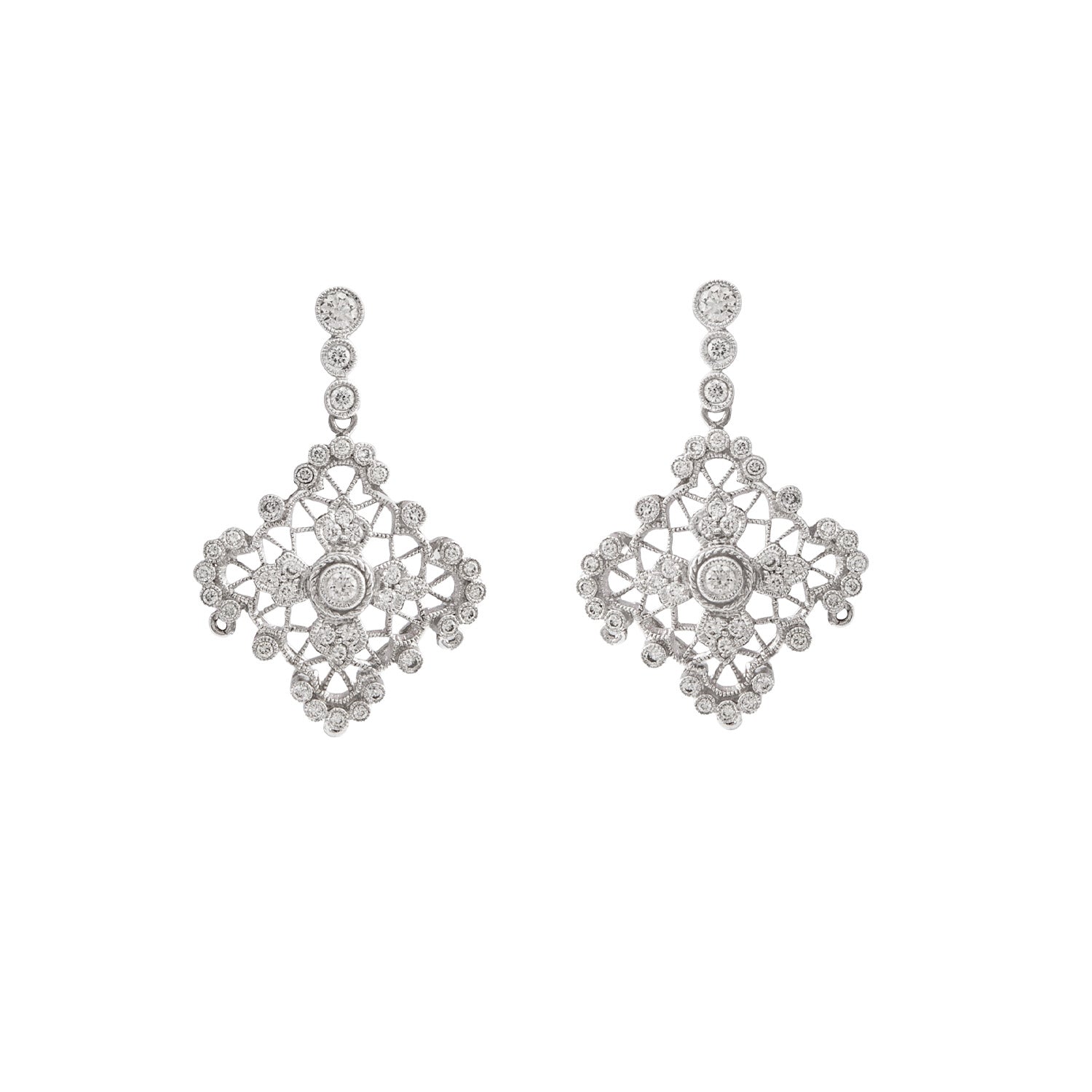 Aretes Diseño Rombo 18k