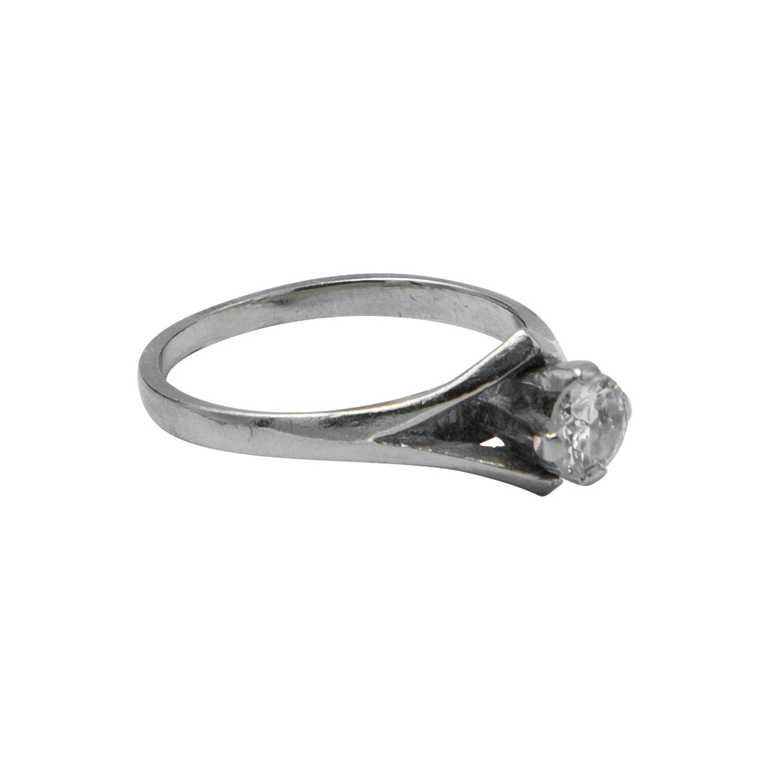 Anillo solitario en oro blanco diseño especial - Boutique San Agustín