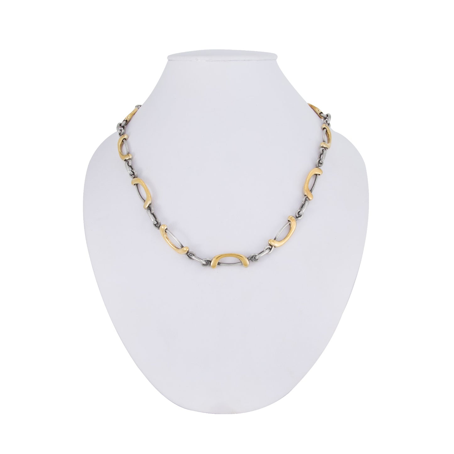 Collar con Eslabones Curvos en Plata