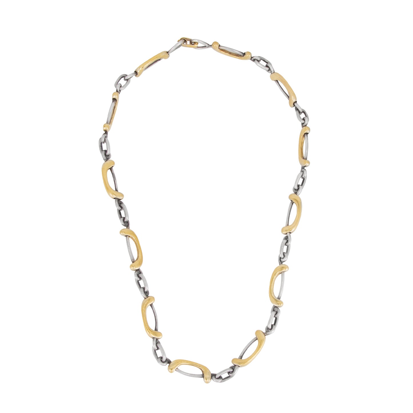 Collar con Eslabones Curvos en Plata