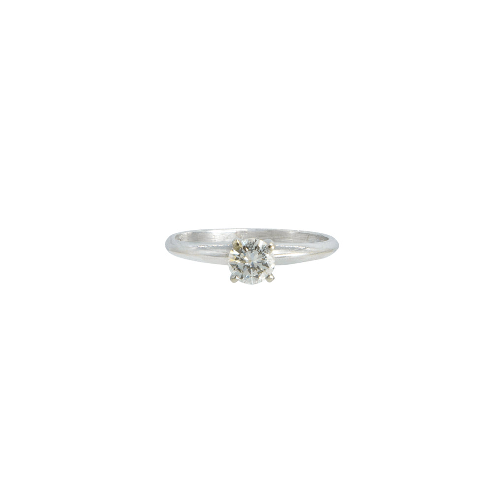 Anillo Solitario Oro Blanco .52 CT - Boutique San Agustín