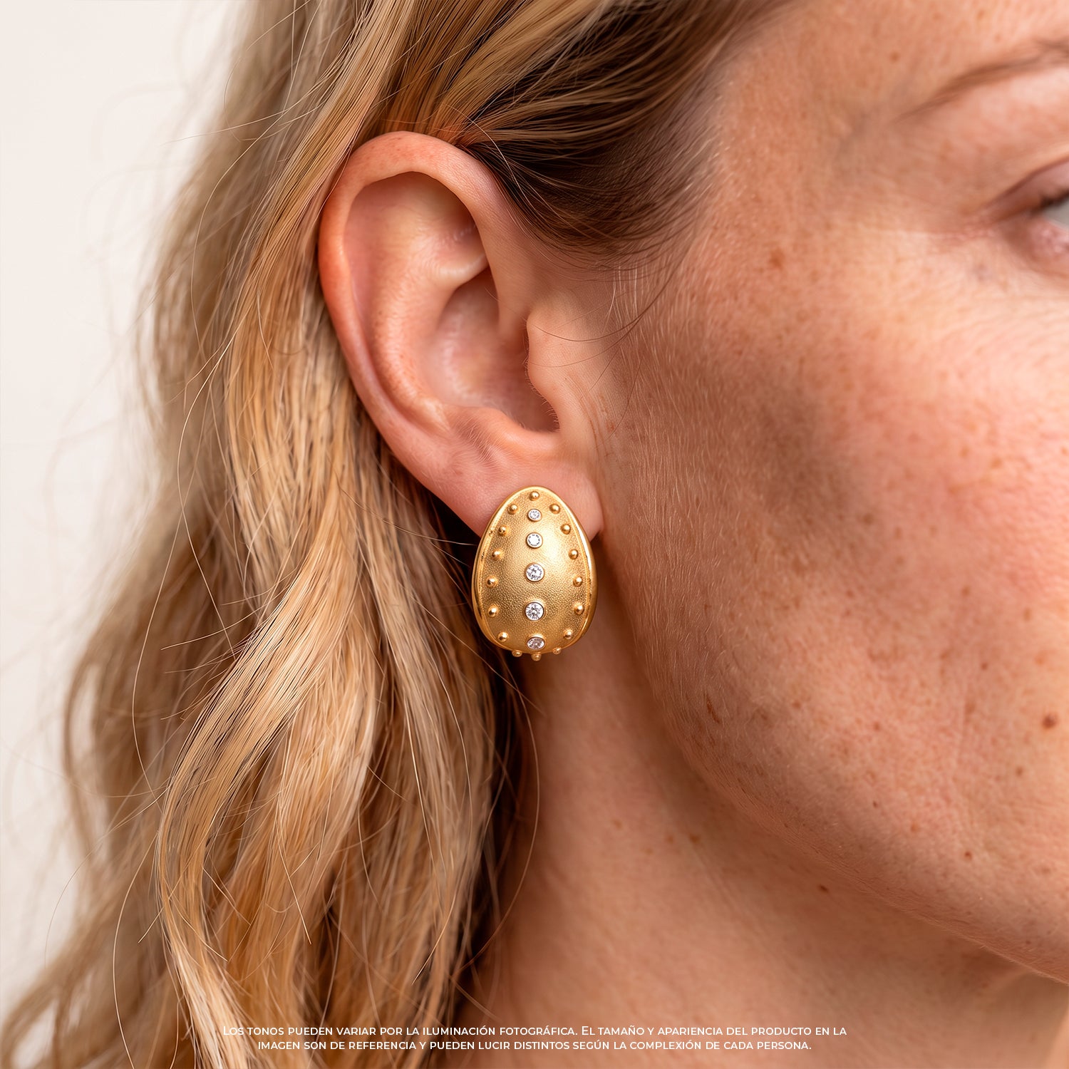 Aretes Ovalados con Diamantes
