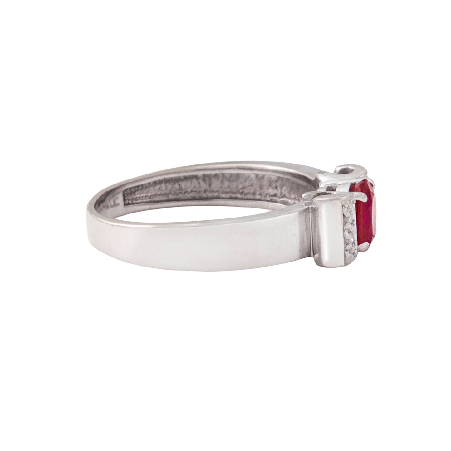 Anillo Solitario con Piedra Roja