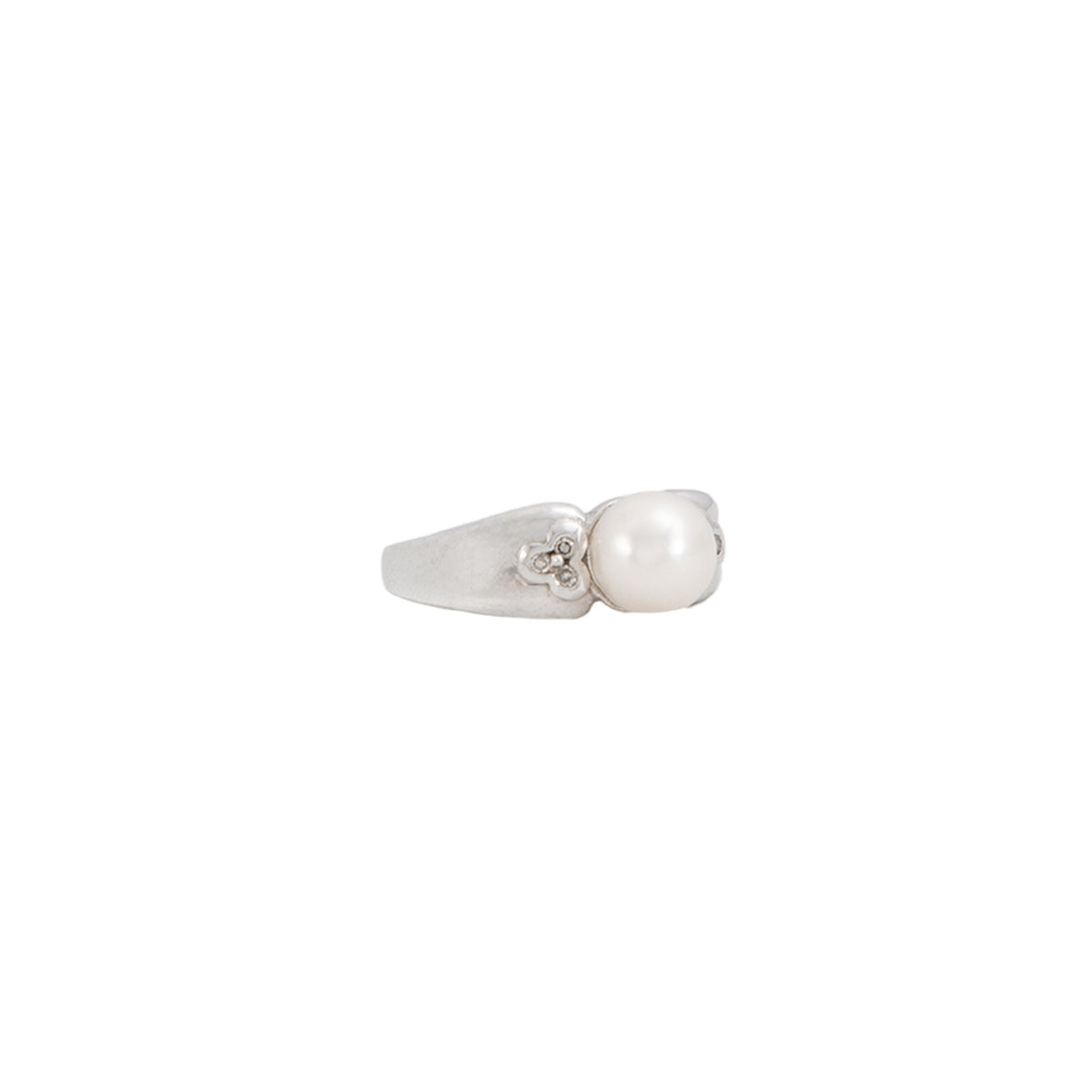 Juego de Anillo y Aretes en Oro Blanco de 14k con Perlas y Diamantes