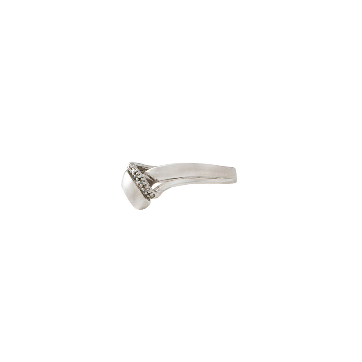Juego de Aretes y Anillo Diseño Nudo en Oro Blanco de 14k