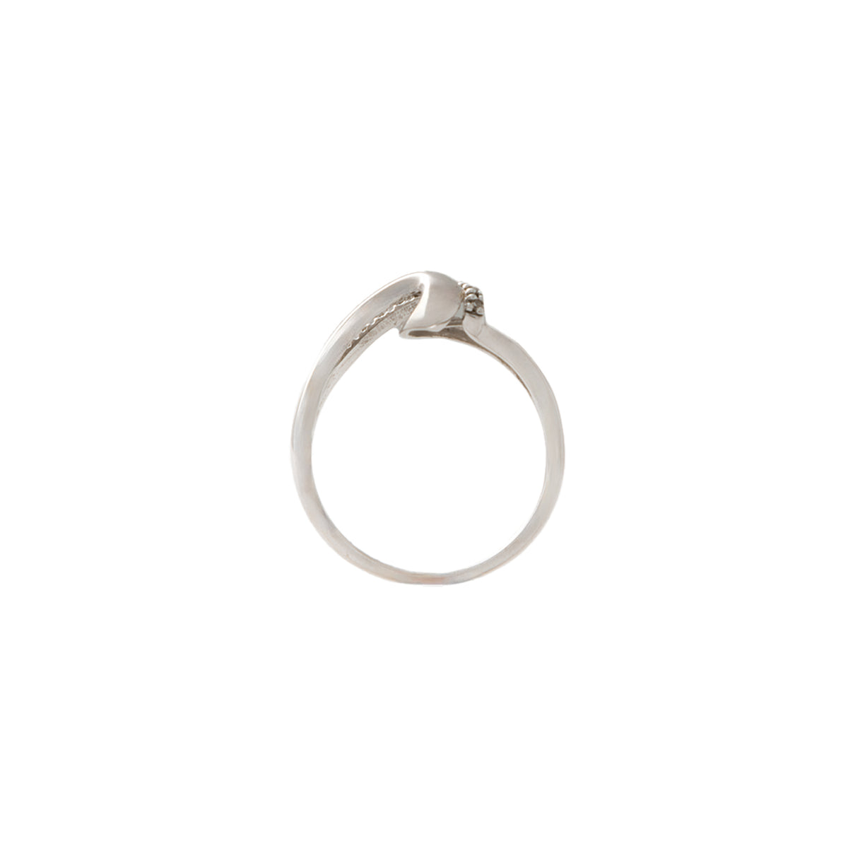 Juego de Aretes y Anillo Diseño Nudo en Oro Blanco de 14k