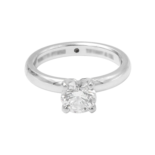 Anillo tipo solitario en platino 1.05CT