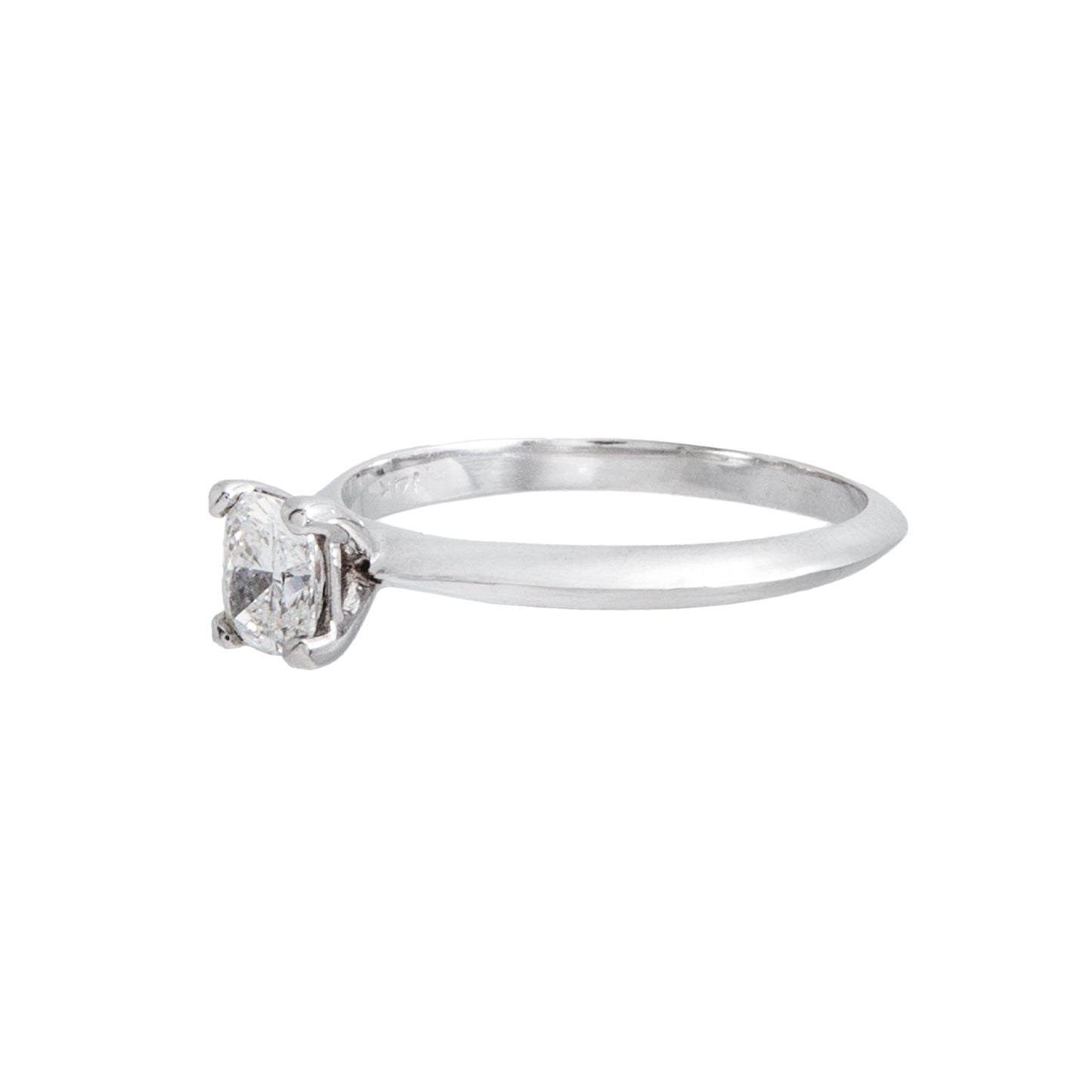 Anillo Solitario .51 CT