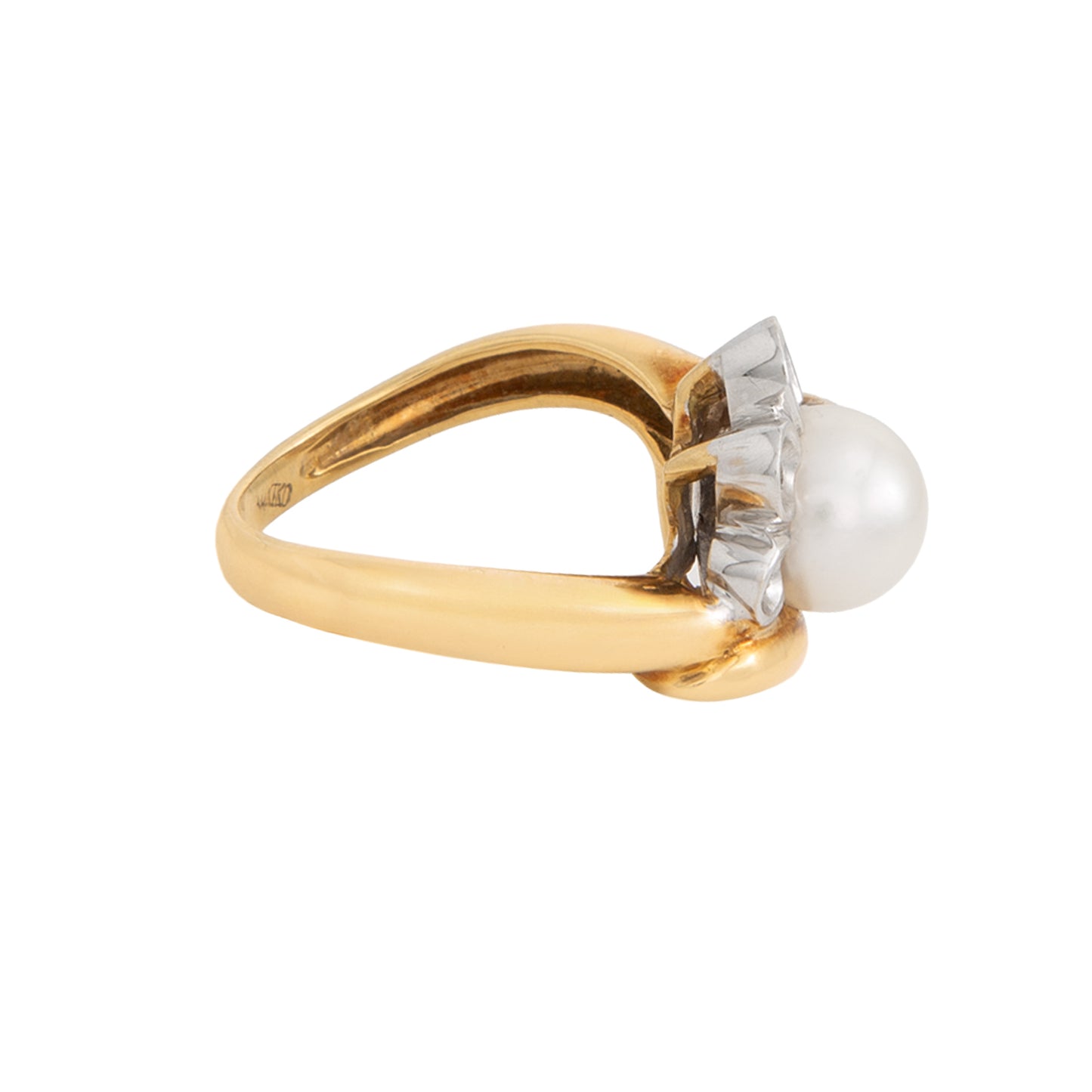 Juego de Aretes y Anillo Diseño Flor