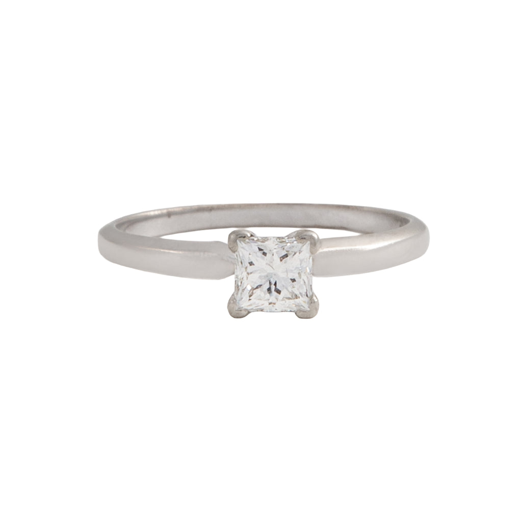 Anillo Solitario .56 CT