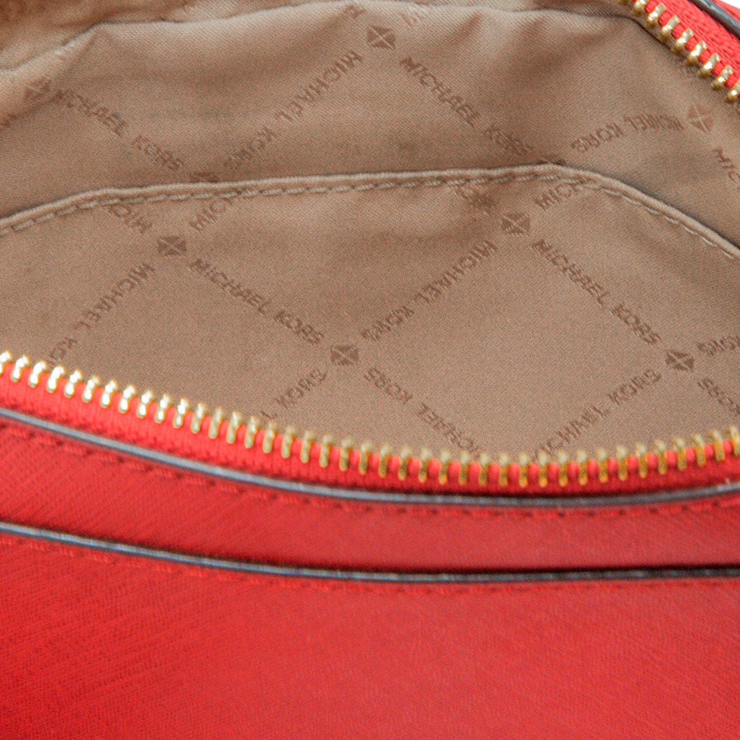 Crossbody Jet Set