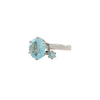 Juego de Anillo y Aretes en Oro Blanco de 18k con Topacios