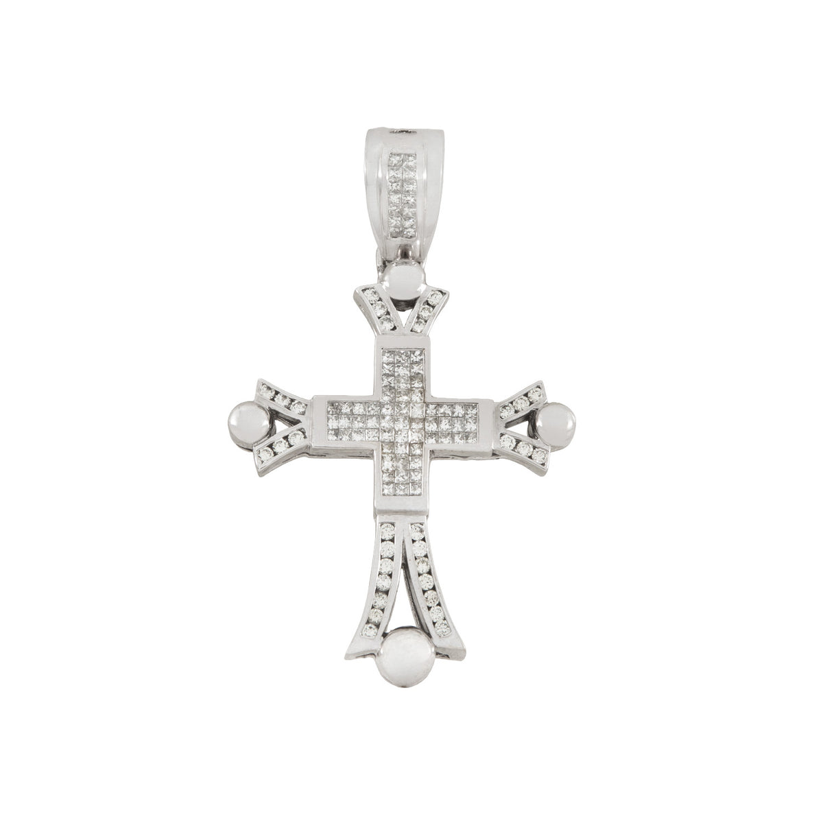 Dije Cruz en Oro Blanco 18K con Diamantes