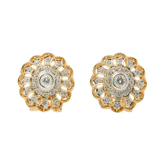 VENDIDO Par de Aretes Diseño Flor Oro