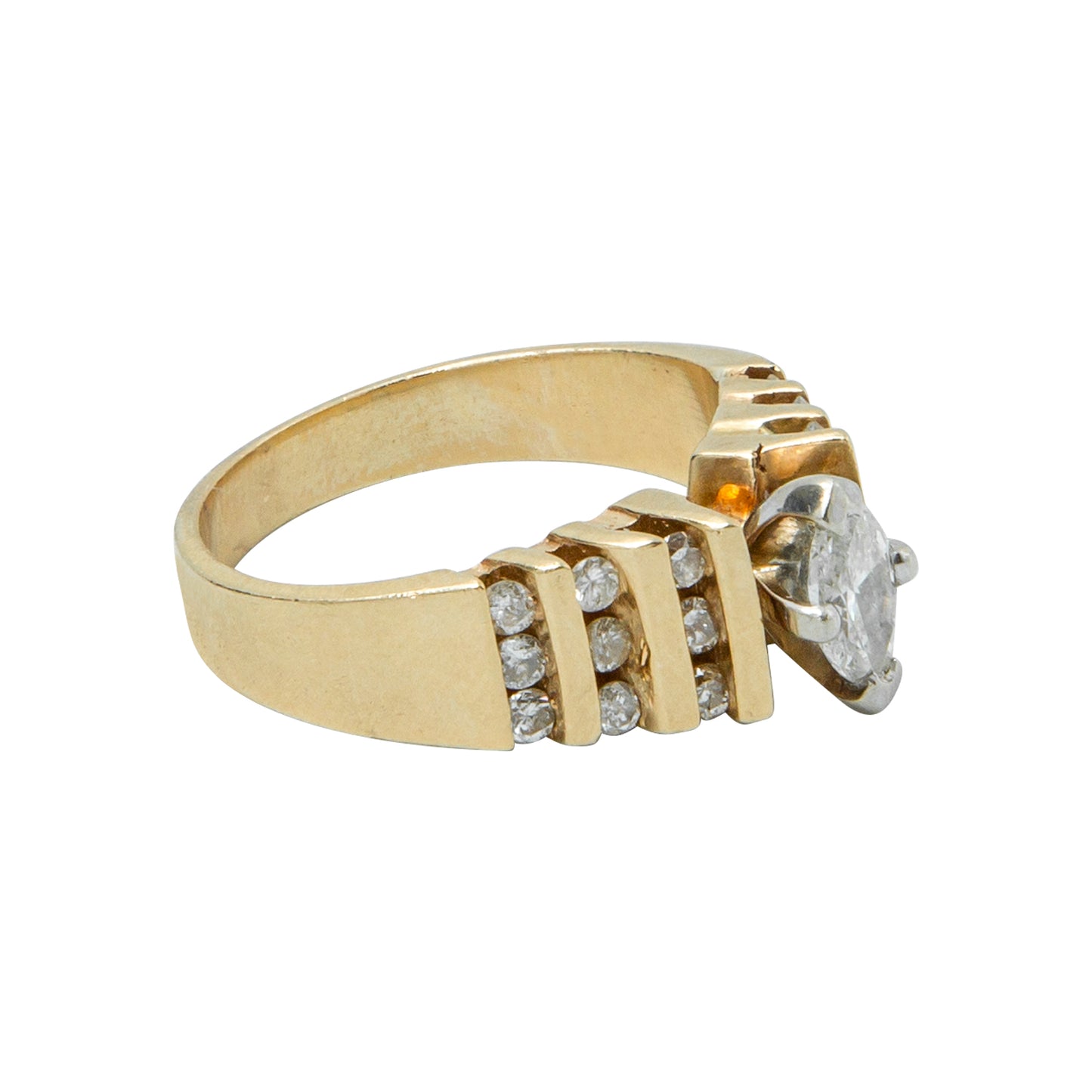 Anillo Solitario 0.35 CT en Oro amarillo