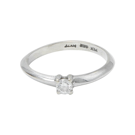 VENDIDO Anillo .13 CT Oro blanco
