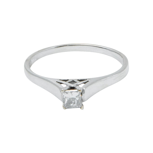 Anillo Tipo Solitario 0.30 CT