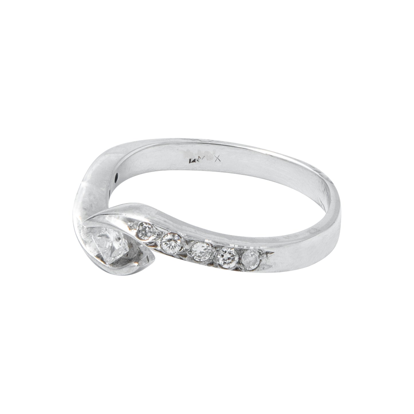 Anillo con Diseño Especial 0.15 CT